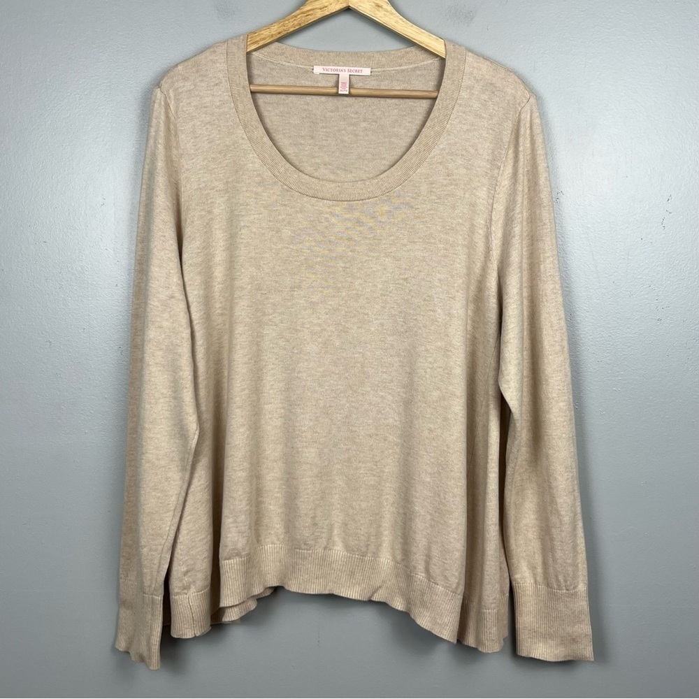 Victoria’s Secret beige cotton viscose cashmere scoop neck swing sweater, XL.